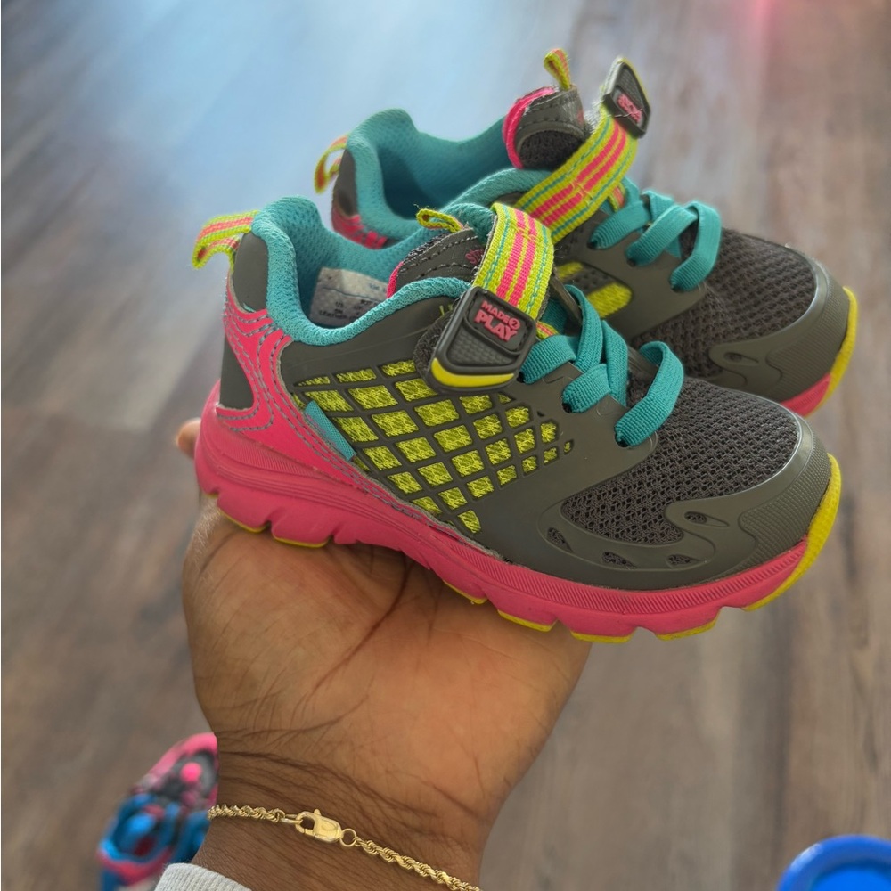 Stride rite baby shoes